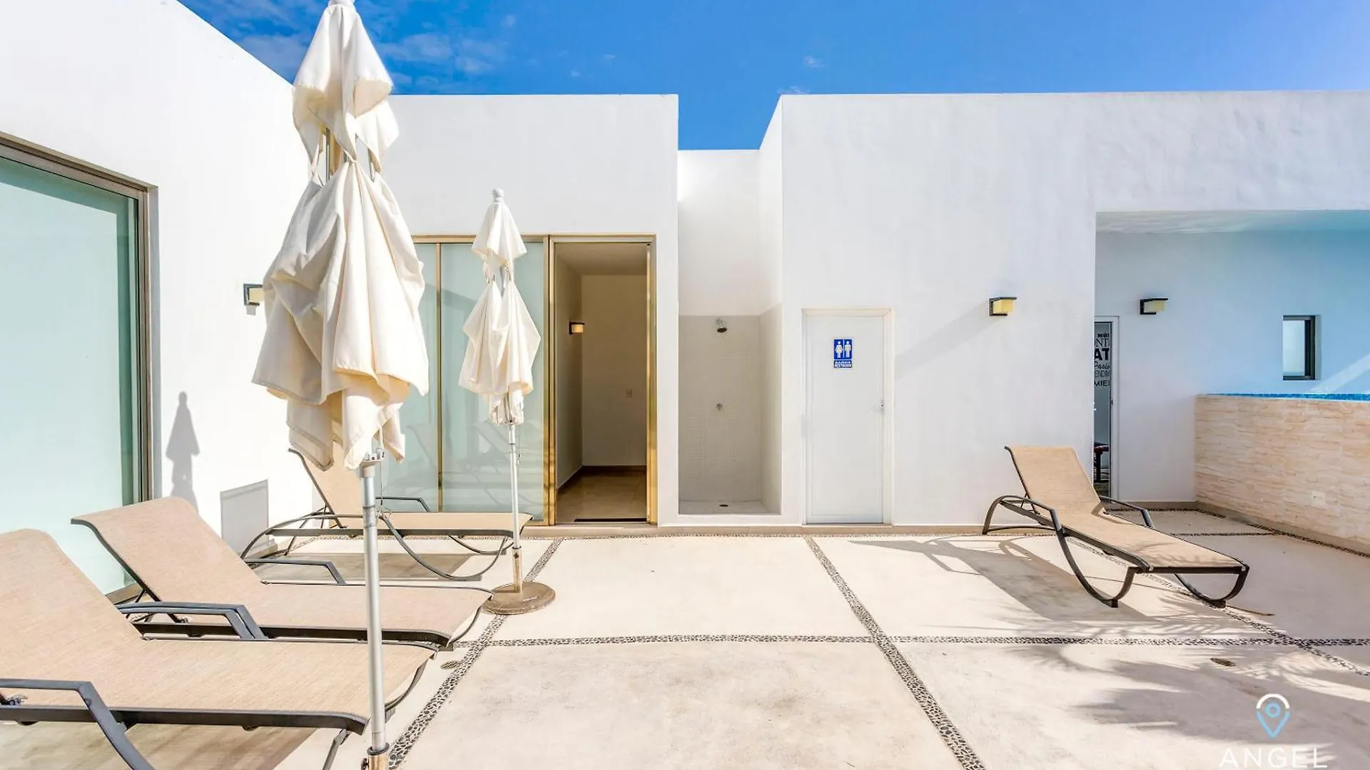 Apartment Tranquil Oceanview Studio Rooftop Pool Gym W&D Playa del Carmen